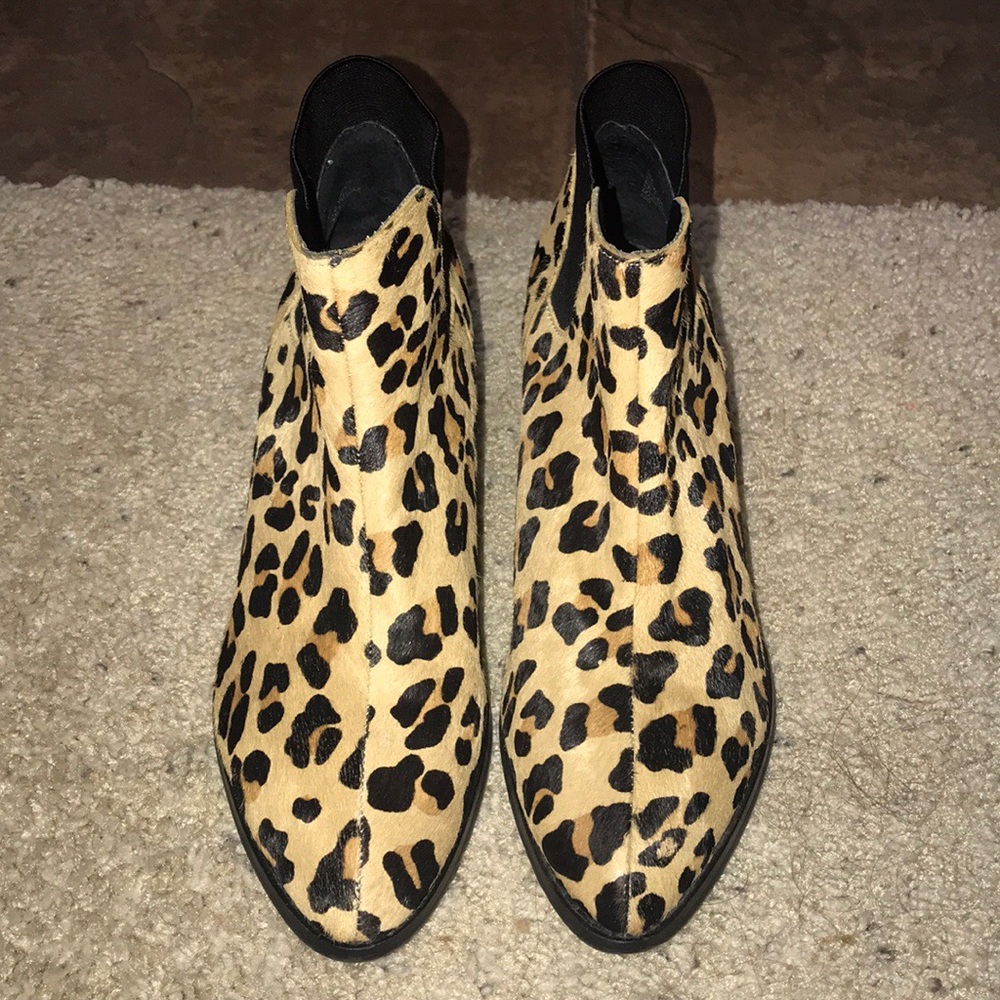 Steve Madden leopard booties